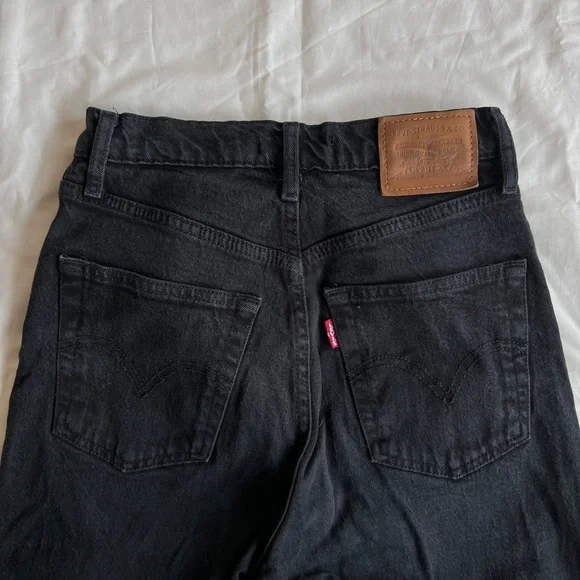 Levi's Ribcage Straight in Black Sprout - Picture 7 of 7